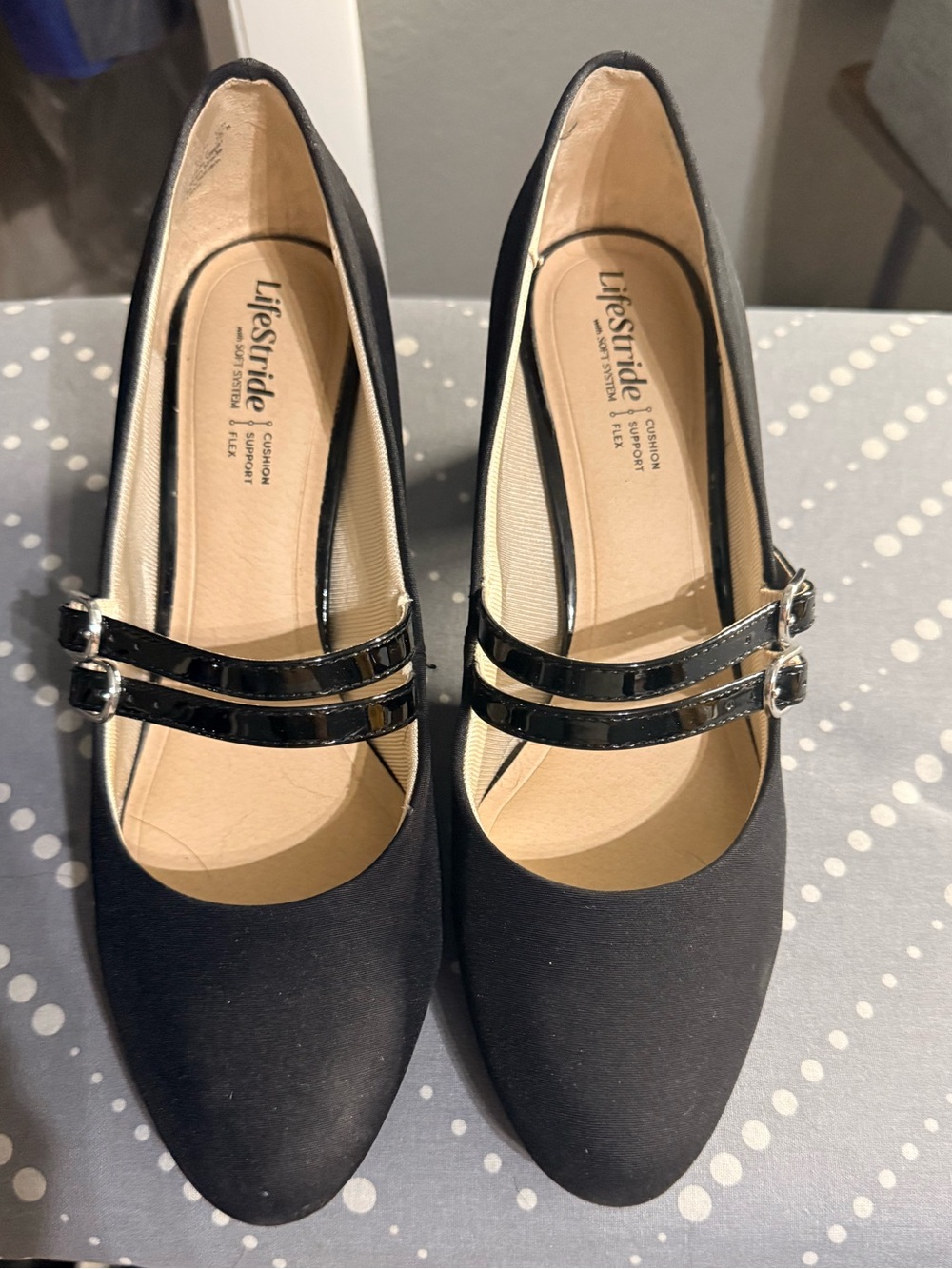 Life Stride Black Mary Jane heels with Double Strap